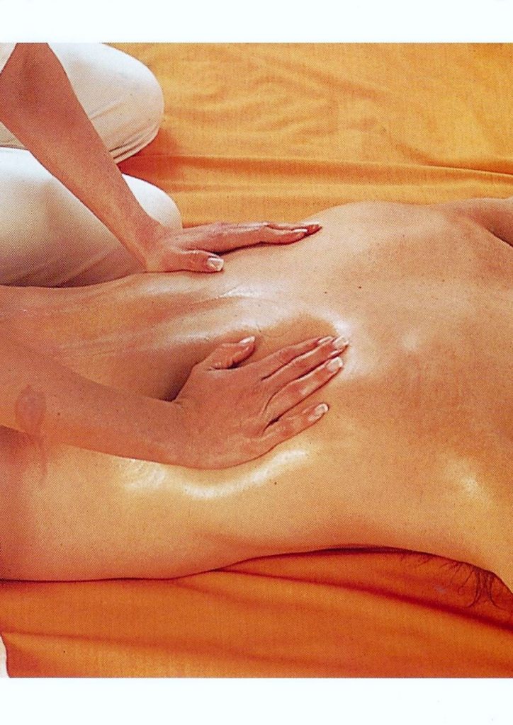 massage stroke effleurage